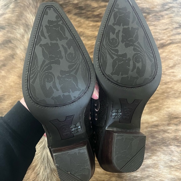 Ariat Dark Brown Embroidered Heeled Boots - Picture 6 of 9